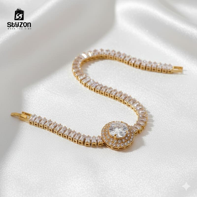 Styzon Halo Empress – Crystal Centerpiece Bracelet thumbnail 2